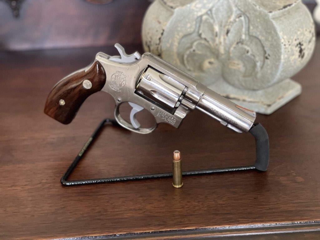 https://guncollectorsclub.com/images/revolvers/smith-wesson/65-3/model-65-04.jpg