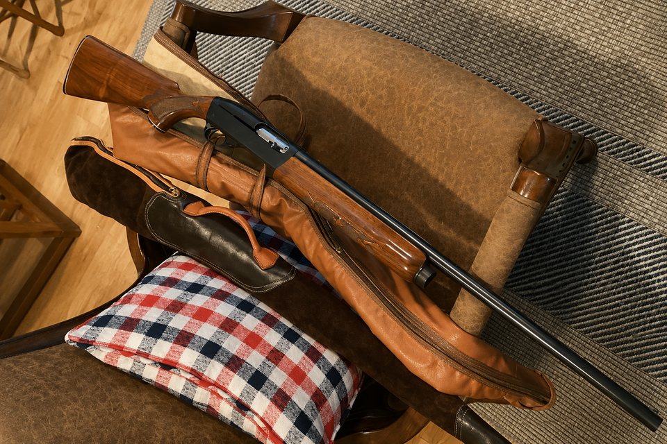 Illustration adapted from Gary McLain's photograph of his father's Remington 1100